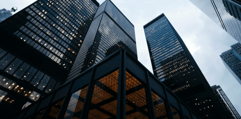 How to Spot Red Flags in Real Estate Deals Before It’s Too Late